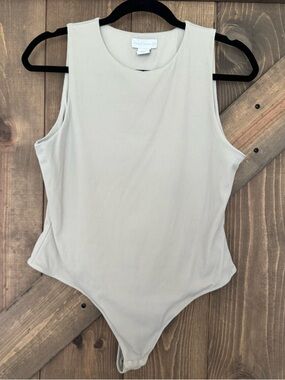 House of Harlow 1960 Beige Ribbed Tank Bodysuit Size Large